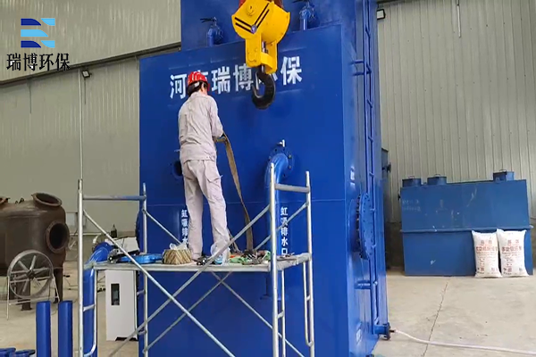 ��(y��u)����ˮ̎��,�������B(t��i)�h(hu��n)��Ʒ�|(zh��),����������,��ˮ�x�ӽ��Q��֬�^(gu��)�V��,����|(zh��)�^(gu��)�V��,�\��ɰ�^(gu��)�V��