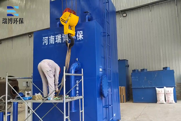 ��(y��u)����ˮ̎��,�������B(t��i)�h(hu��n)��Ʒ�|(zh��),����������,��ˮ�x�ӽ��Q��֬�^(gu��)�V��,����|(zh��)�^(gu��)�V��,�\��ɰ�^(gu��)�V��